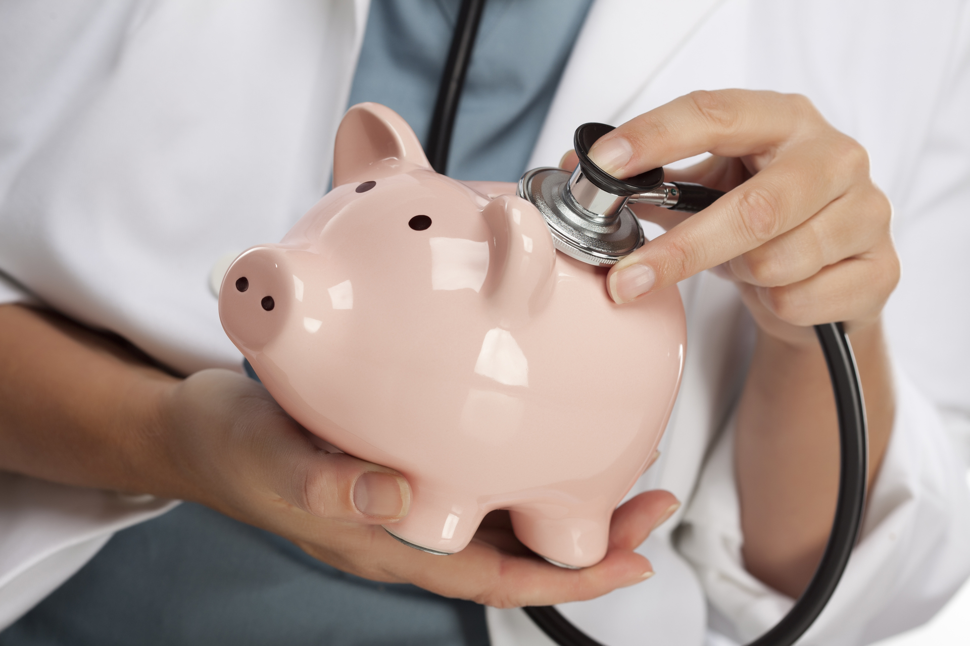 Managing Healthcare Expenses: Strategies for Saving Money on Medical Costs